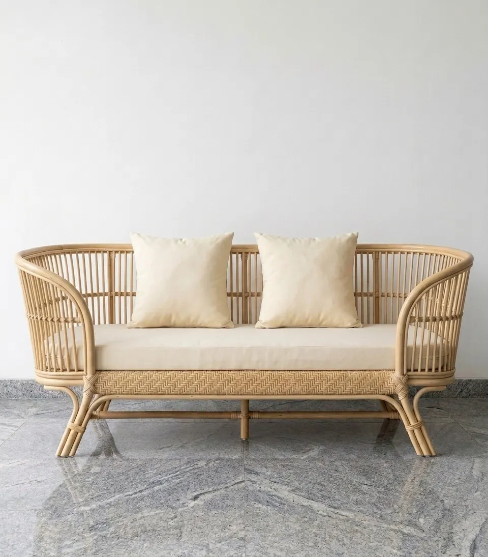 Natural rattan 3 seater sofa daybed for hotel lobby and resort living room